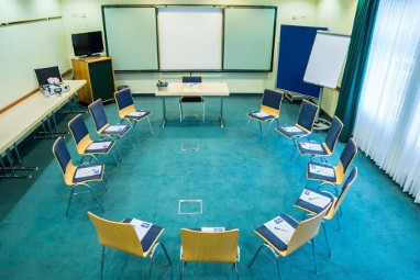 Sport- und Tagungshotel De Poort: Meeting Room