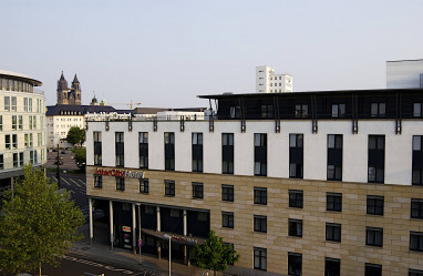 IntercityHotel Magdeburg: Vista exterior
