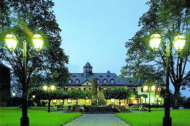 TOP Hotel Jagdschloss Niederwald: Vue extérieure