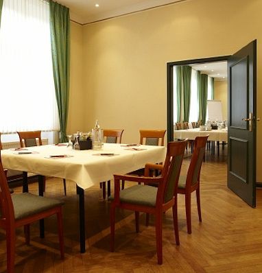 TOP Hotel Jagdschloss Niederwald: Meeting Room