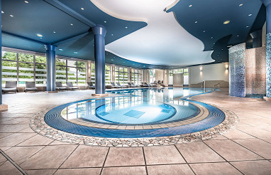 Steigenberger Hotel Treudelberg : Pool
