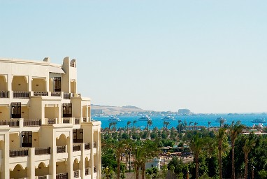 Steigenberger Al Dau Beach Hotel: Vue extérieure