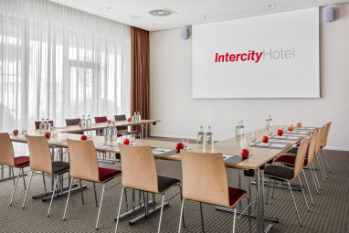 IntercityHotel Graz: Sala de conferencia